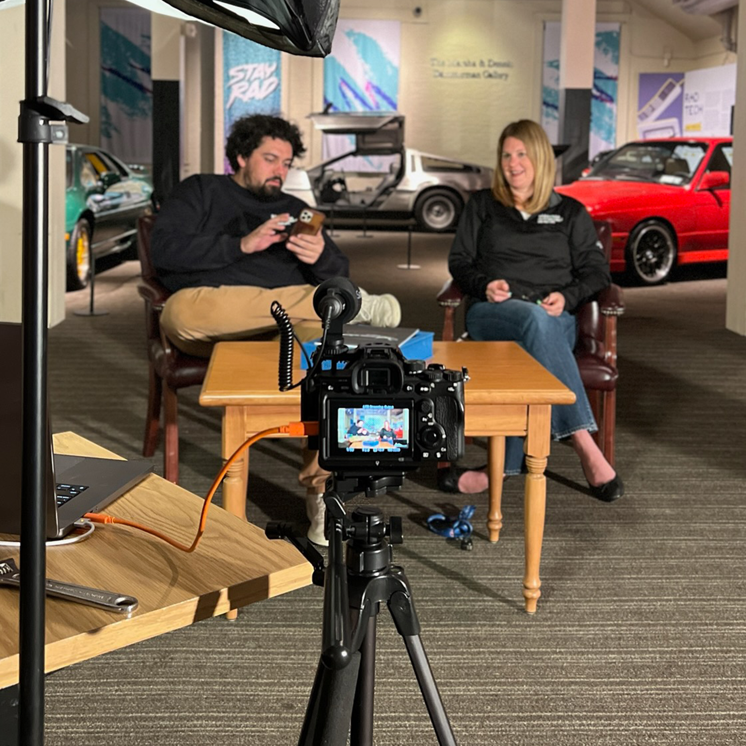 007-livestream_annoucment-square